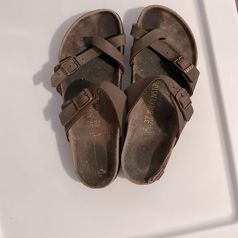 Women’s Birkenstocks size 37